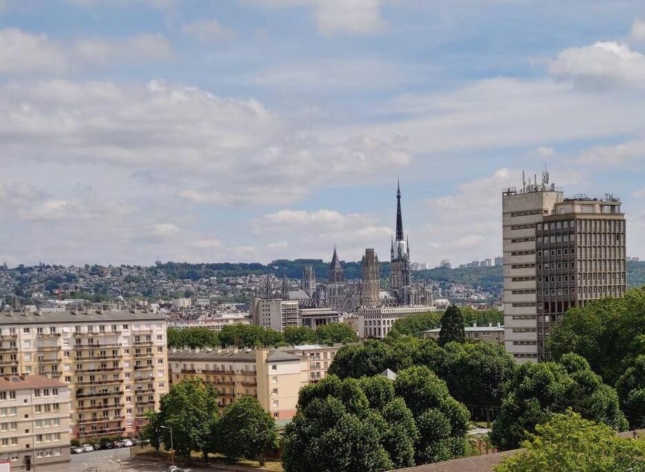 Spacieux F4 Avec Vue Panoramique Et 2 Places De Parking Rouen Exteriör bild